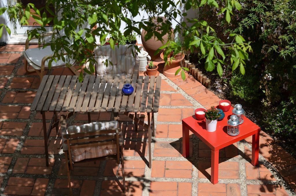 Bed and Breakfast A Casa Da Arvore Вила-Нова-де-Мильфонт Экстерьер фото