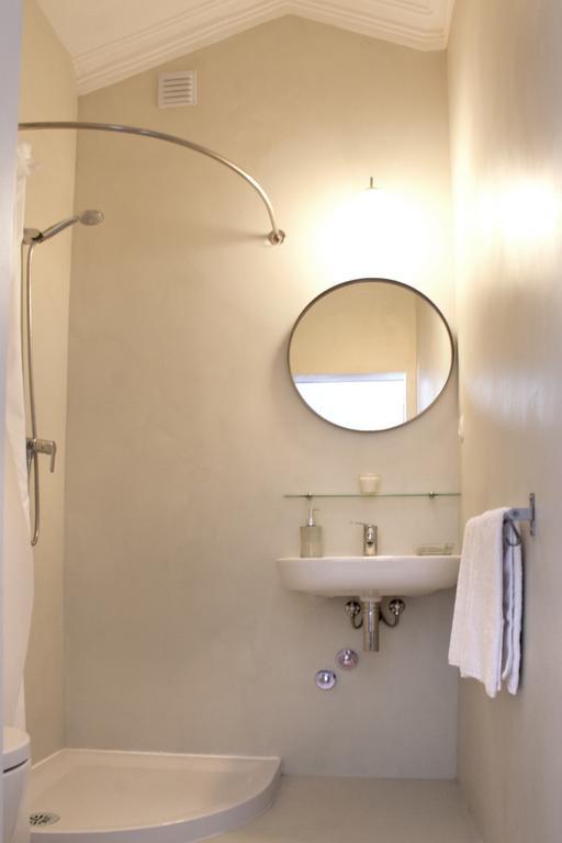 Bed and Breakfast A Casa Da Arvore Вила-Нова-де-Мильфонт Номер фото